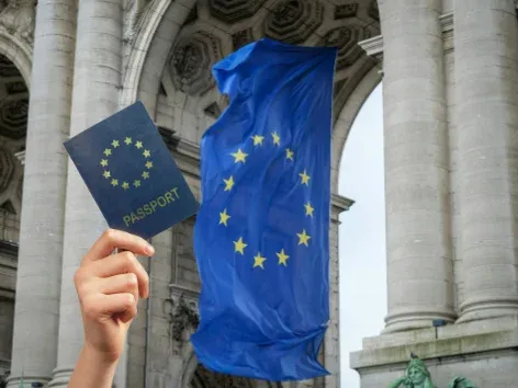Практически все украинцы, живущие в ЕС, не имеют права на гражданство там: почему?