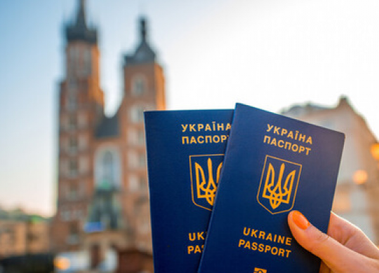 Беженцы с Украины получили право жить в ЕС в течении 3-х лет