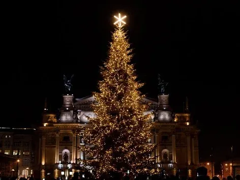 Holiday season in Lviv: when will the city's main Christmas tree be lit?