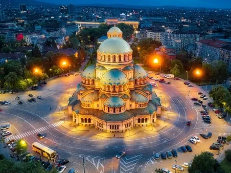 5 najlepszych europejskich miast na budżetową zimową podróż: wybór Travel Off Path