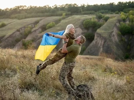 Love on the frontline is a new reality in Ukraine: stories of the military