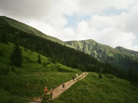 Top 8 best routes in the Carpathians in the summer of 2024