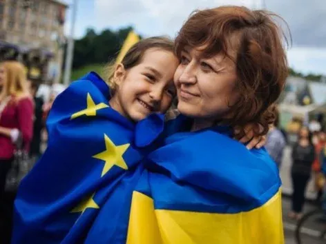 How many Europeans support Ukrainians as of 2024?