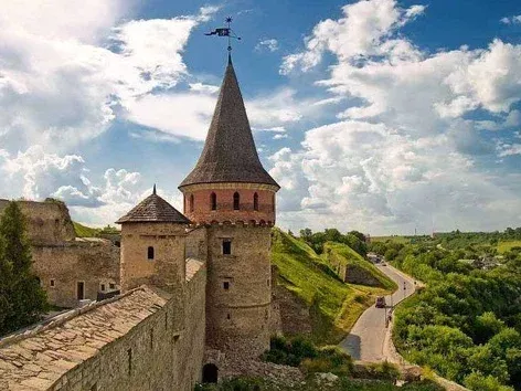 Visites culturelles en Ukraine : Découvrez des châteaux, des cathédrales et des traditions anciennes