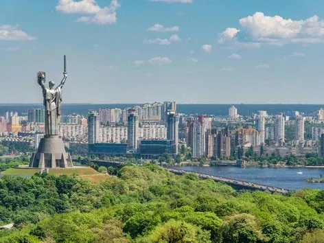 Вибір найцікавіших турів у Києві: маршрути, які повинен пройти кожен