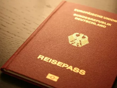 Germany has significantly simplified the rules for obtaining citizenship for expats: details