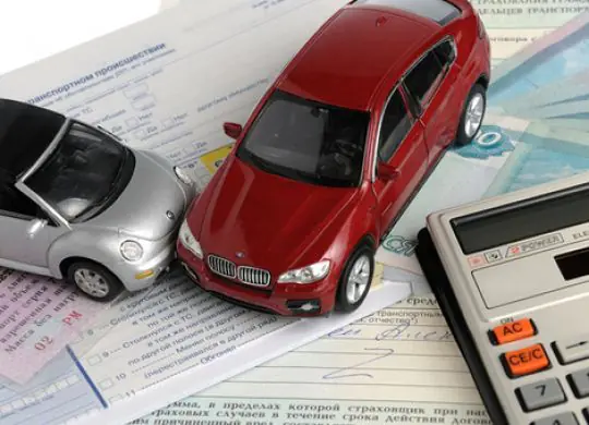 Как правильно выбрать полис автомобильного страхования: полезные советы для водителей
