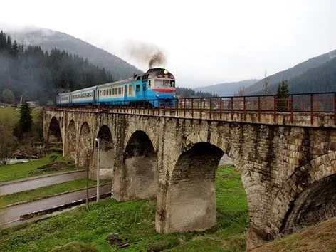 Ukrzaliznytsia launches additional trains to Vorokhta in August 2025: schedule and stops