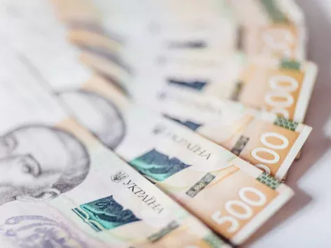 Украинцам в шести областях выплатят денежную помощь: как получить 10800 гривен