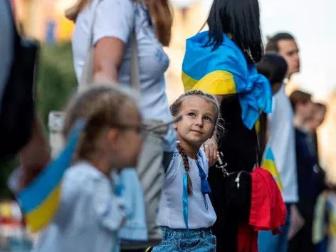 Чехия продлила временную защиту для украинских беженцев: детали