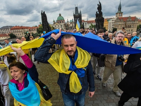 В Чехии прекратят денежные выплаты определенным категориям украинцев