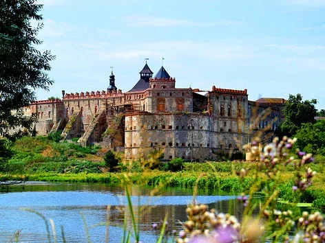 Меджибожский замок: интересные факты о крепости, которой более 800 лет