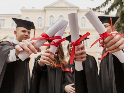 Вступ в університети Польщі: зміни для українців 2023