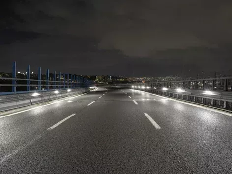 Інноваційне освітлення автомобільних доріг: ініціатива для зменшення кількості ДТП в Італії