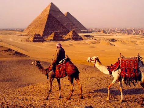 Як дістатися в Україну з Єгипту: зручні маршрути, правила вʼїзду та корисні поради
