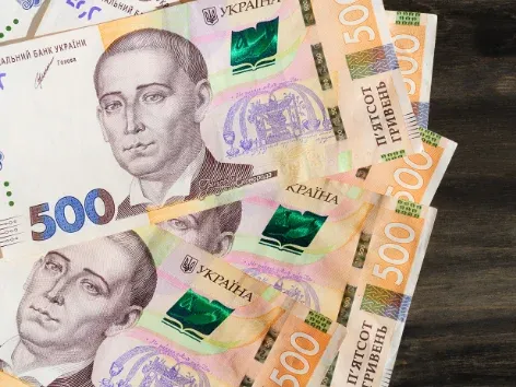 Виплати до Дня Незалежності 2026 року: українці отримають до 3100 грн
