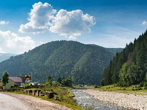 Ukraine Unfiltered: Stunning Locations