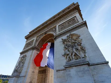 Übergang von APS zu titre de séjour in Frankreich durch AFUCA: Wer kann einen Antrag stellen und welche neuen Anforderungen gelten ab 2026