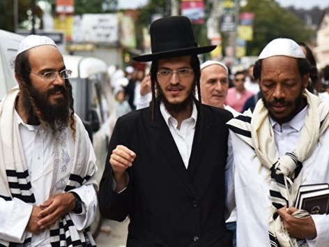 War does not frighten: Hasidim go to Uman to celebrate Rosh Hashanah