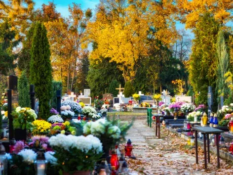Services commémoratifs, tombes ou Radonitsa : ce que vous ne devez absolument pas faire ou apporter au cimetière