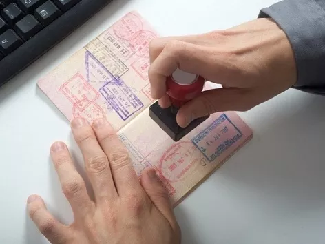 D-14 spouse visa for entry to Ukraine: who can apply and how to do it?