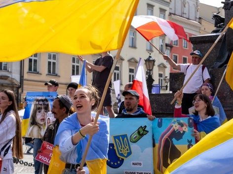 Скільки біженців у Польщі не планують повертатися в Україну: результати дослідження