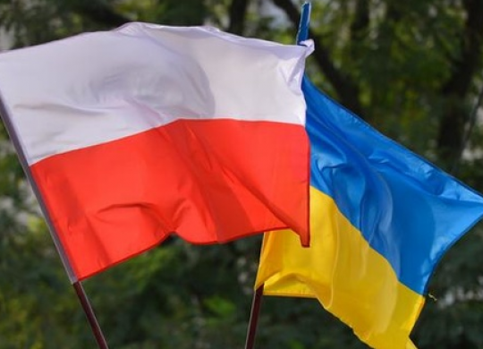 Украина предоставит специальный статус гражданам Польши