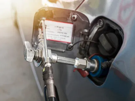 ¿Se puede instalar equipo de GLP en coches importados del extranjero: reglas para conductores ucranianos