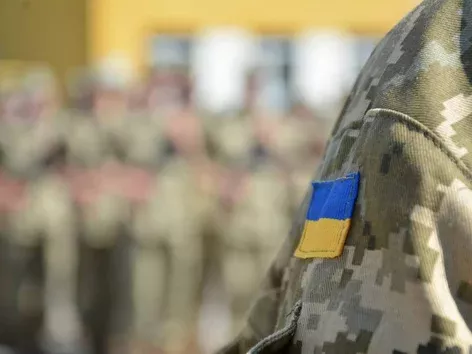 Do 17-year-olds have to travel to Ukraine to register for the military: what the Rada and government say