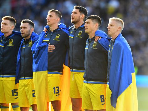 Украинские легенды футбола: ключевые моменты карьеры и поддержка Украины во время войны