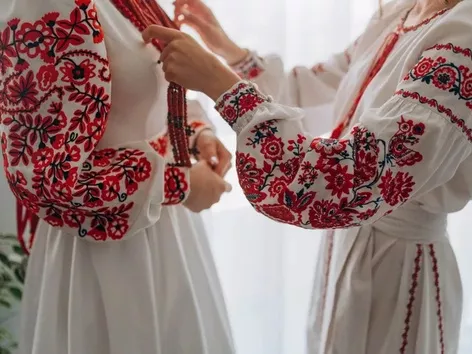 День Вышиванки 2024 года: куда поехать, чтобы познакомиться с уникальными культурными традициями Украины?