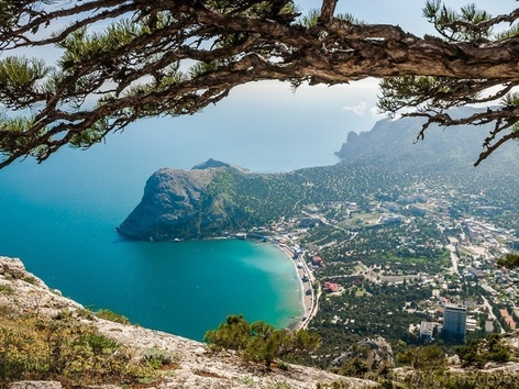 He is waiting for us: The best locations of Crimea, where you can go after the deoccupation