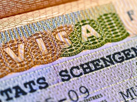 The European Parliament voted for the law on digitalization of visas: what will electronic Schengen visas change?
