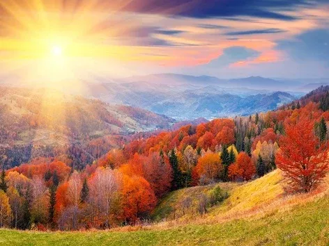 Zwischen Sommer und Winter: Was macht die Karpaten im Herbst besonders?
