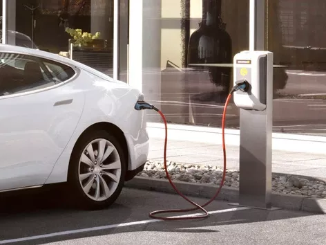 How to find electric charging stations in Ukraine?