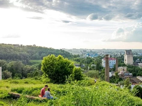 Kyiv residents propose to create a park on Mount Shchekavytsia: what is special about this place?