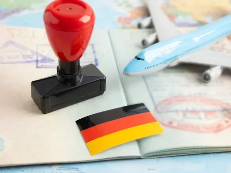 Après le 4 mars 2027 : Comment les Ukrainiens peuvent-ils régulariser leur statut en Allemagne et éviter de le perdre ?