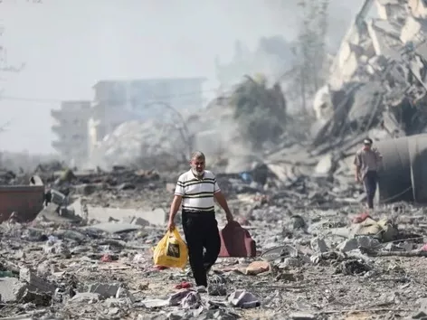 How can support for Israel and the events in Gaza affect global support for Ukraine?