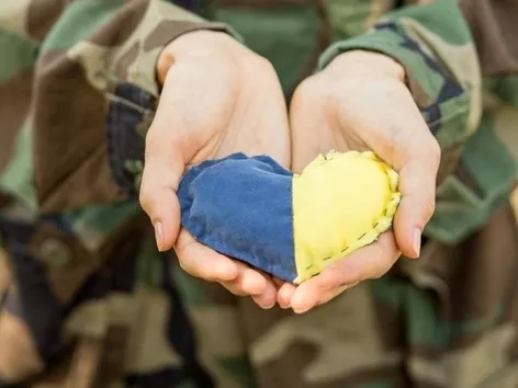 How many donations did the largest foundations of Ukraine raise in 2023?
