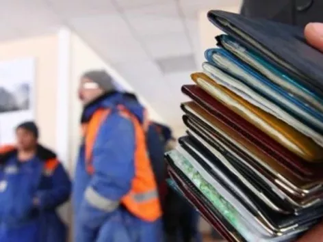 More than half of work permits issued to foreigners have been canceled in Ukraine: reasons