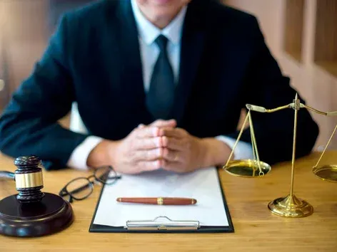 How Ukrainians can obtain social assistance in France: explained by lawyers from Visit Ukraine