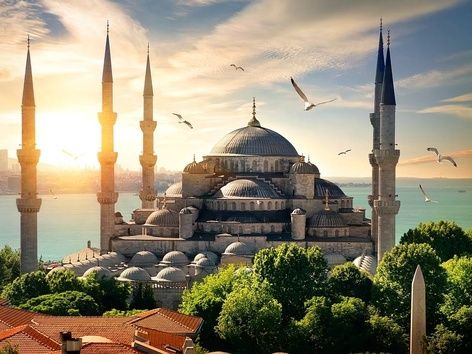 Як отримати посвідку на постійне проживання у Туреччині: можливі варіанти залишитись в країні для українців