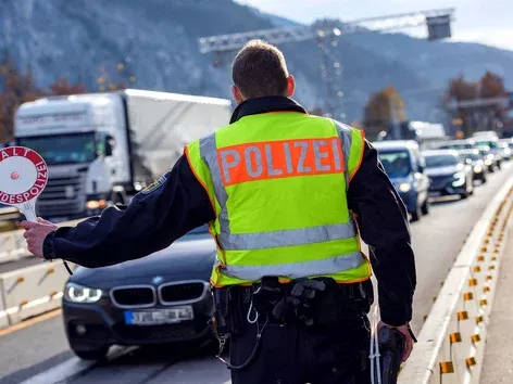 Traffic rules in Germany: everything you need to know and how to protect yourself from waste in the event of an accident