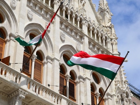 Венгрия упростила условия трудоустройства для украинцев