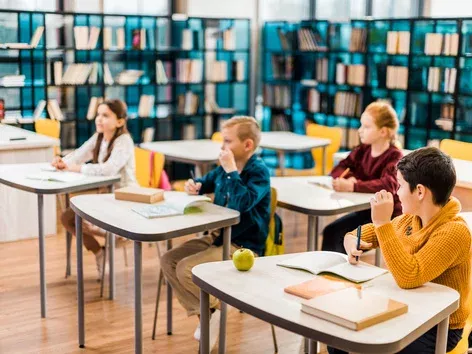 Естонія виключатиме дітей українських біженців зі шкіл і дитячих садків: причина