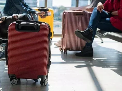 Verspätungen und Stornierungen im Sommer 2025: die schlimmsten Termine für Flugreisen