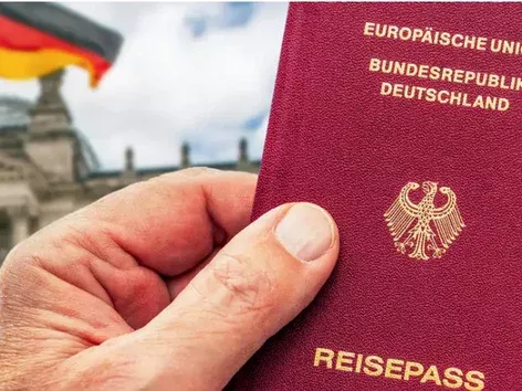 A record number of foreigners received German passports: how many Ukrainians are among them