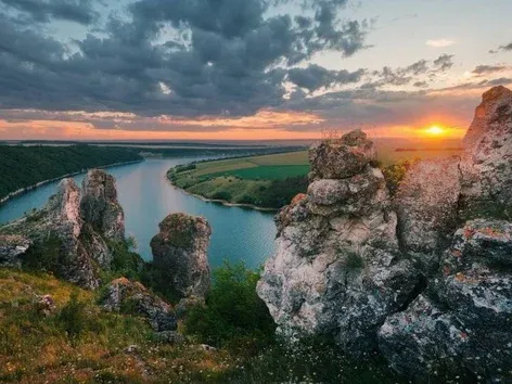 Один день — сотни впечатлений: Днестрские выходные + яхтенный круиз с Visit Ukraine