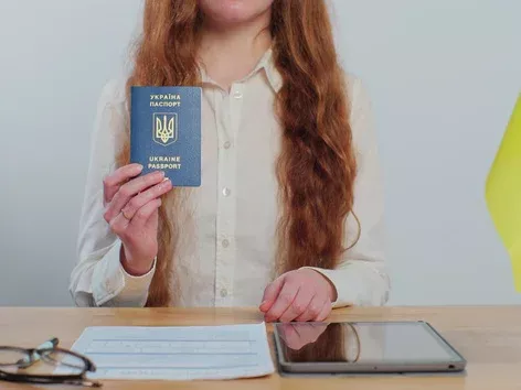 Consular services abroad are no longer available to Ukrainian men: details