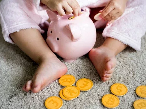Нові виплати для батьків у Польщі: що таке babciowe, кому і скільки платять